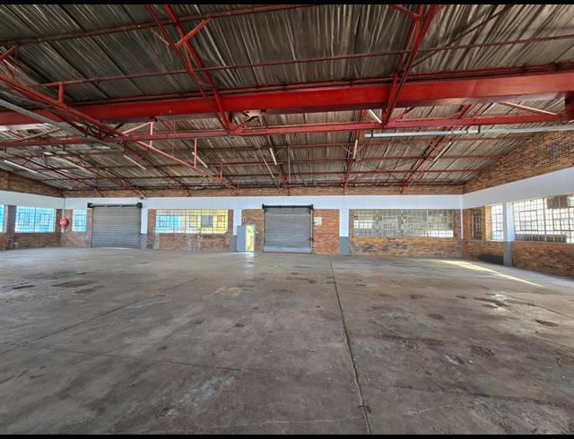1,554M² WAREHOUSE TO LET IN BENROSE